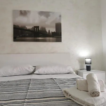 فندق مبيت وإفطار Ludo A Tropea 4*