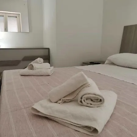 فندق مبيت وإفطار Ludo A Tropea 4*
