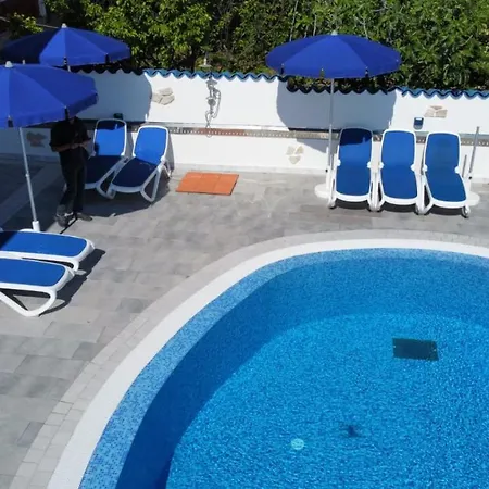 Frühstückspension Ludo A Tropea 4*