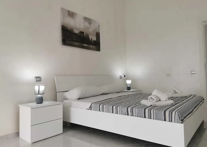 Ludo A Tropea לינה וארוחת בוקר זמברונה