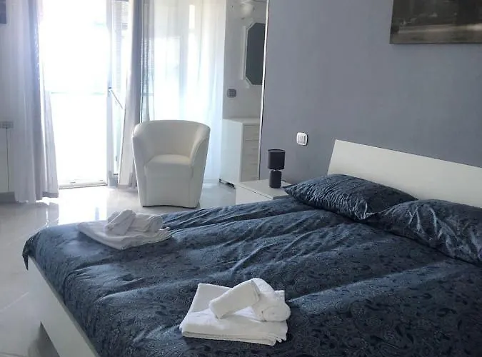 Alojamento de Acomodação e Pequeno-almoço Ludo A Tropea