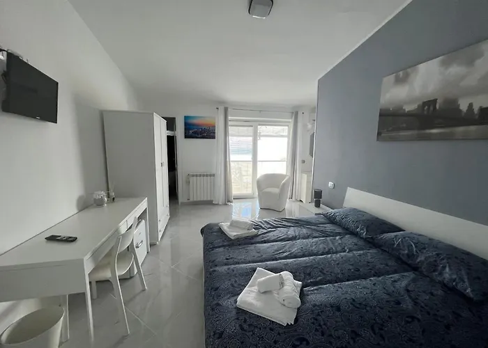 Ludo A Tropea זמברונה